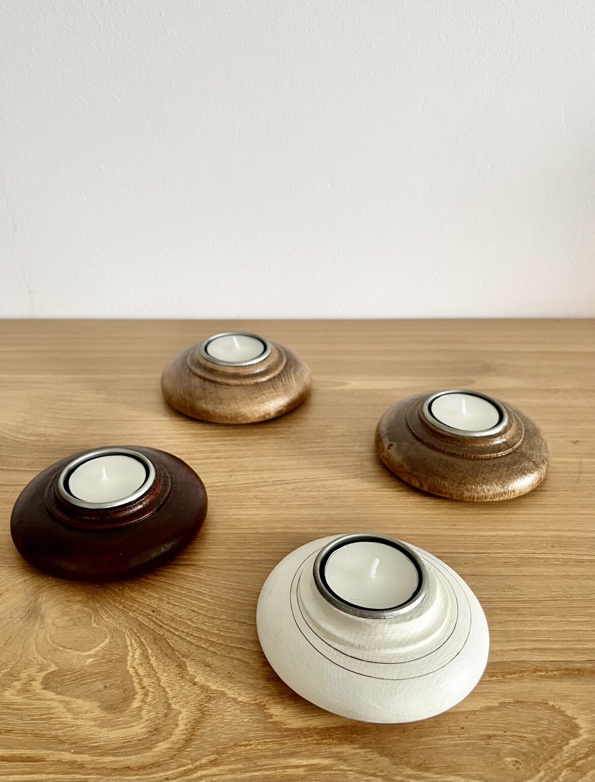 RR Meubles et déco, création de meuble et de décoration artisanaux avec des matériaux recyclés ou recyclables
