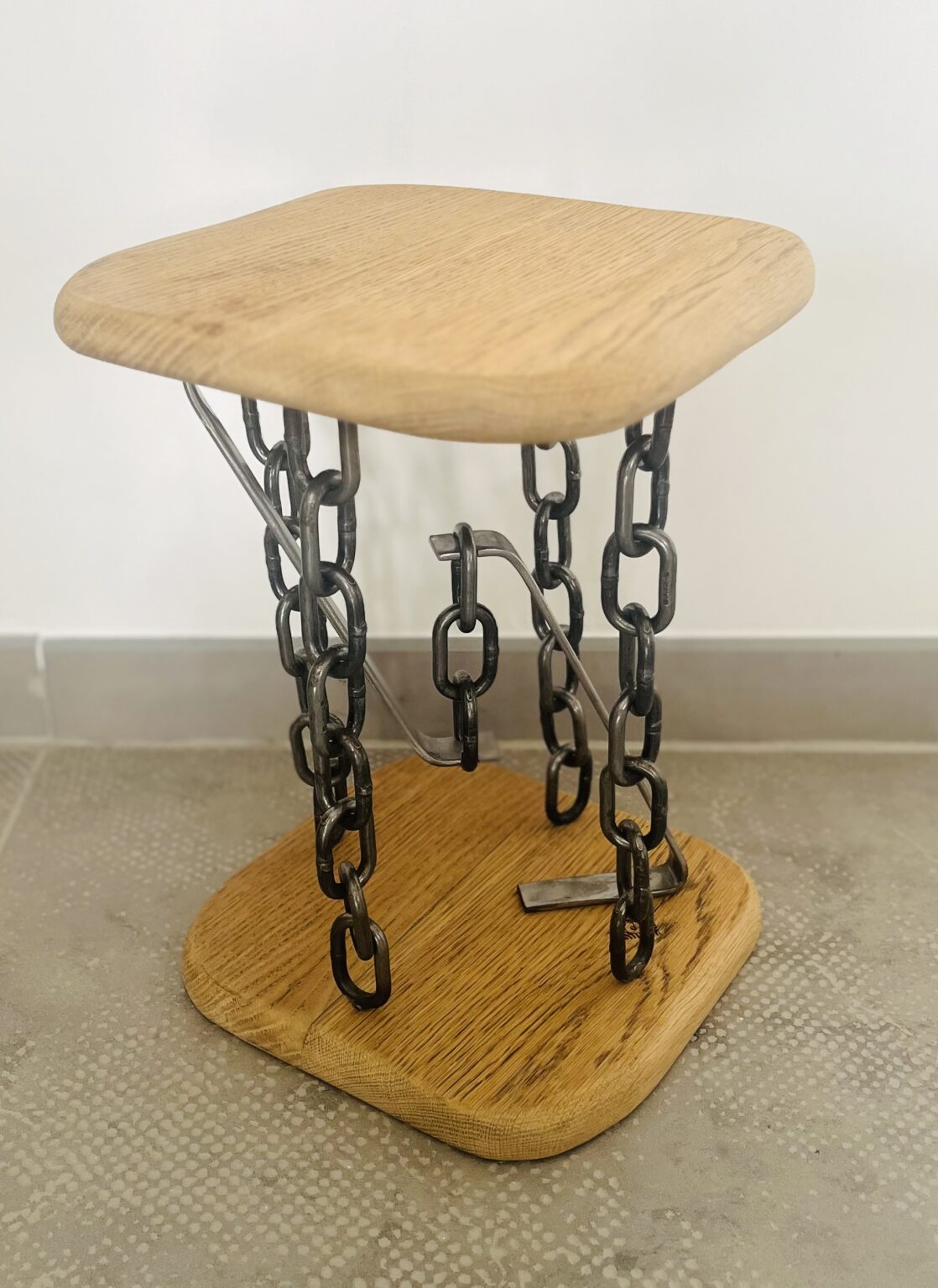 RR MEUBLES & DECO rrmeublesetdeco.com